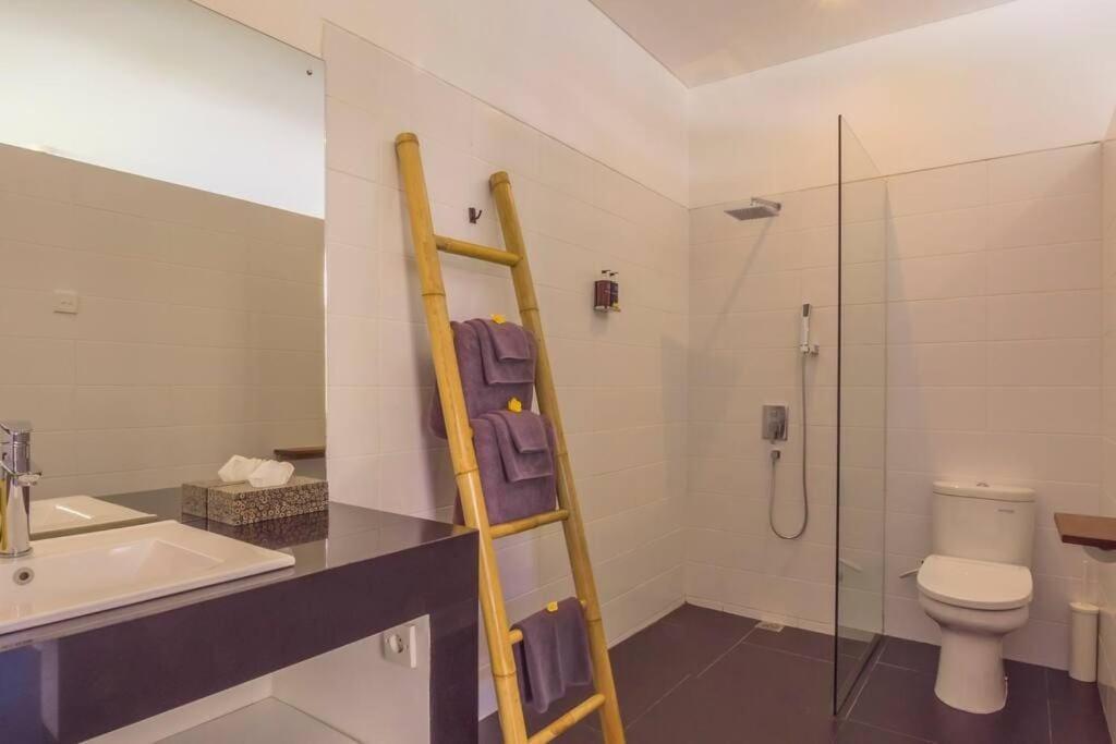 Villa Hidden Pearl, With Private Cook And Pool Karangasem  Exterior photo