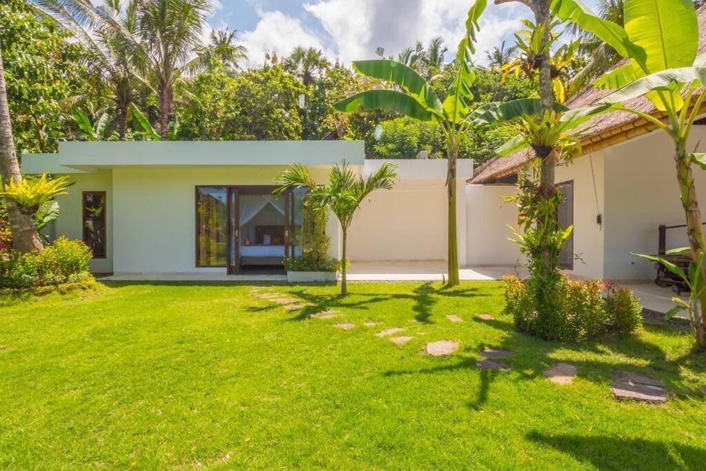 Villa Hidden Pearl, With Private Cook And Pool Karangasem  Exterior photo