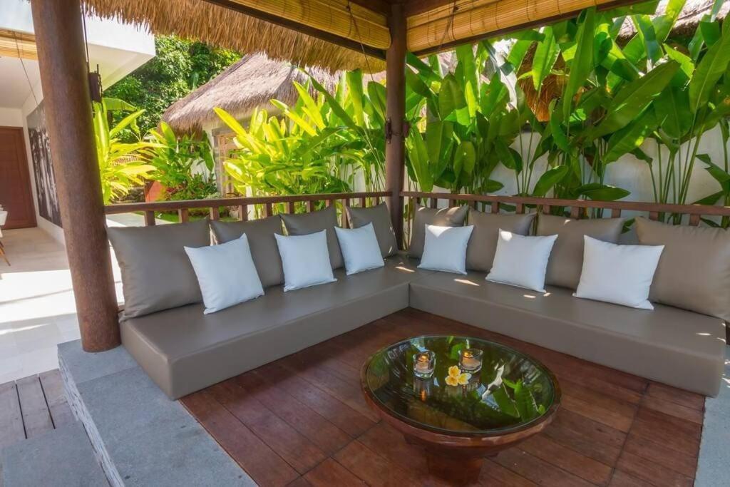 Villa Hidden Pearl, With Private Cook And Pool Karangasem  Exterior photo